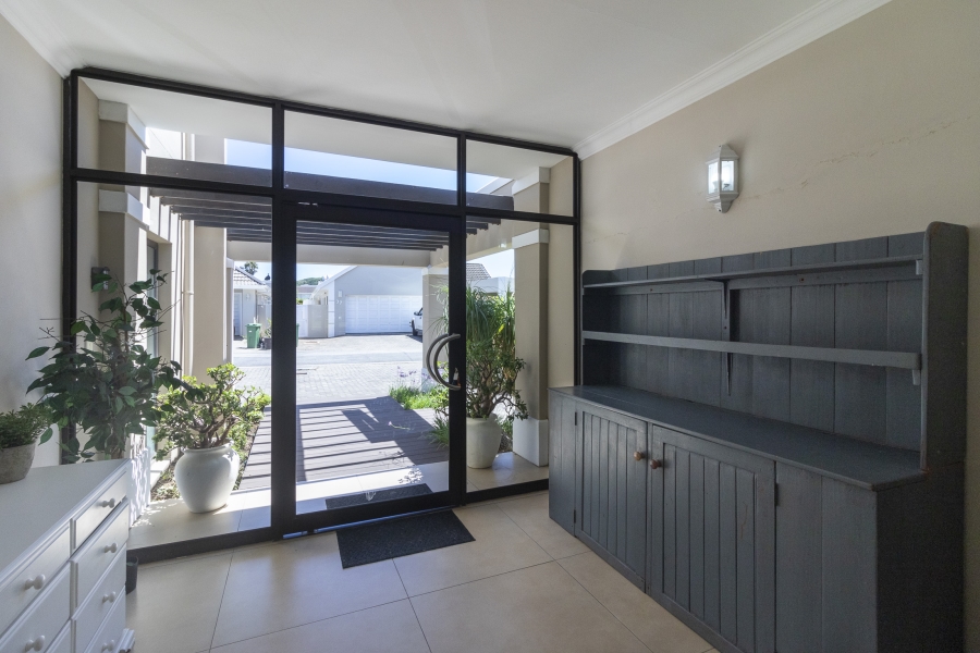 5 Bedroom Property for Sale in Royal Alfred Marina Eastern Cape